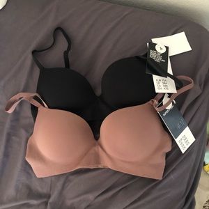 Set of Bras NWT